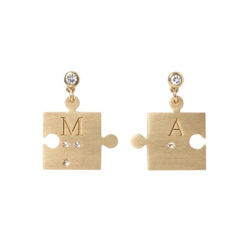 Puzzle earrings in gold and diamond
