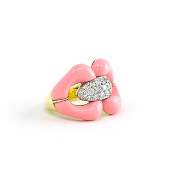 Nautical ring in gold, coral and diamond