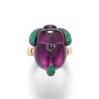 Scarabeo di Pomellato ring in rose gold, carved amethyst and emerald