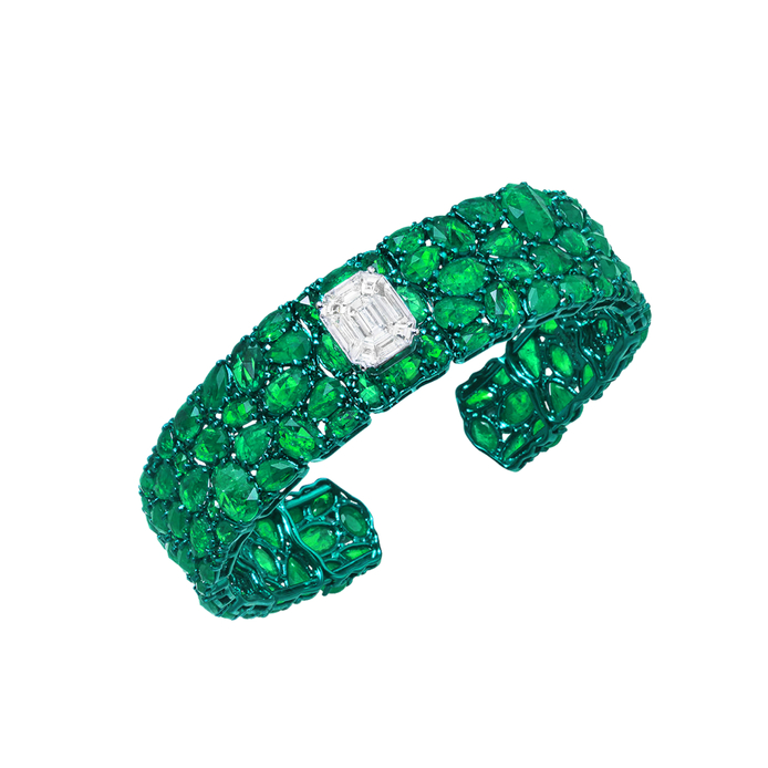 Emerald Passion Bracelet in white, emerald and diamond