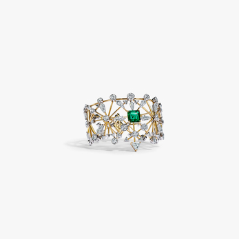 Arrow bracelet in gold, emerald and diamond