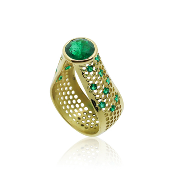 Grid ring in gold and emerald