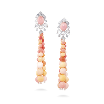 Horizon earrings in white gold, pink Conch pearl and diamond