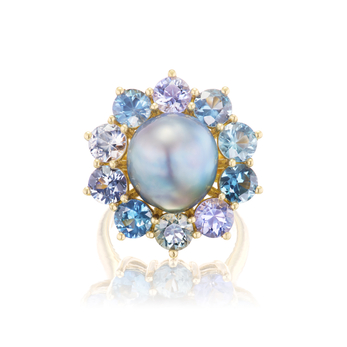 Ring in gold, sapphire and Tahitian pearl