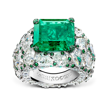 De Grisogono Love on the Rocks ring with emeralds and diamonds