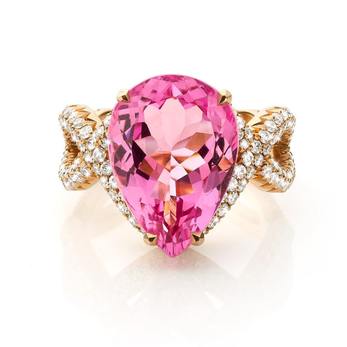 Jochen Leen ring with pear cut morganite, diamonds and 18k rose gold