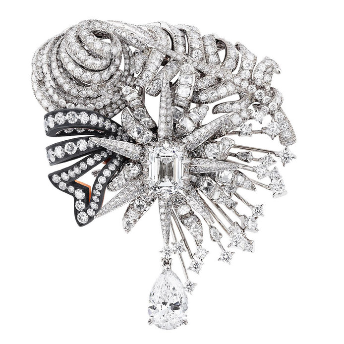 'Salon d'Apollon' brooch from the 'Dior à Versailles' collection with brilliant cut, step cut and pear cut diamonds in 18k white and pink gold and scorched silver 
