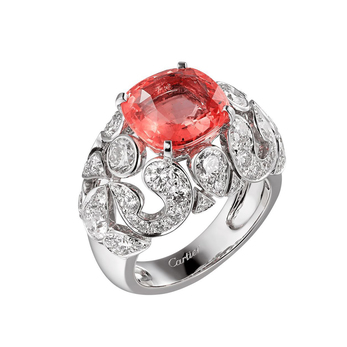 Ring with Padparadscha sapphire and diamonds