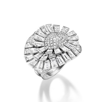 'Crazy Flower' ring with 12.54 ct diamonds in white gold